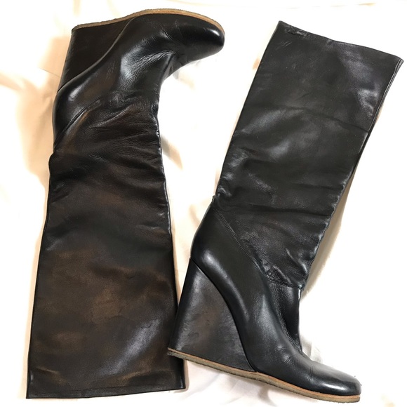 Lanvin Shoes - For Cloudsurfer: Lanvin Navy Lambskin Wedge Boots